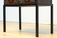 時代の趣き溢れるアイアンフレーム付き酒田帳場箪笥 BB3673