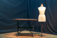 頑丈な鉄脚を味わいある天板と組み合わせた創作テーブル Ba7799