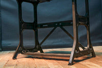 頑丈な鉄脚を味わいある天板と組み合わせた創作テーブル Ba7799