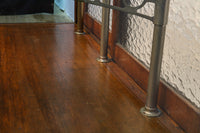 当時のオリジナルの棚受けが素敵な大型レトロショーケース Ba7993