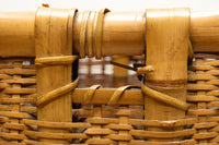 温かみある風合いに包まれた竹製角カゴ DC1034