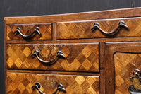 繊細な寄木造りが美しい小引き出し DC3733