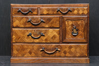 繊細な寄木造りが美しい小引き出し DC3733