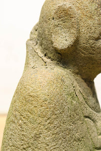 苔むした色合いで風格漂う地蔵様 DC3824