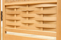 綺麗な杢目模様を作る格子造りの四つ折り衝立 DC8478