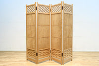 綺麗な杢目模様を作る格子造りの四つ折り衝立 DC8478