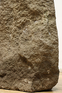 ゆったり風情のある佇まいの如意輪観音像 DC4124