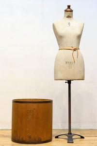 特大珍品‼ 木地色の風合いに時代の趣きある三斗マス DC4126