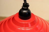 レトロ感溢れる赤い円錐形の電笠 DC4352