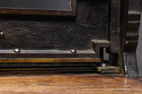 レトロな雰囲気をディスプレイする紙切断機 DC4727