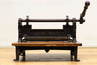 レトロな雰囲気をディスプレイする紙切断機 DC4727