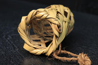 竹の風合いが素敵な小さな花カゴ DC4812