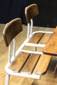 珍品!! 白パイプが可愛らしい子供用の一体型テーブル椅子 DC4837