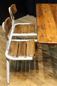 珍品!! 白パイプが可愛らしい子供用の一体型テーブル椅子 DC4837