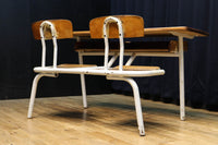 珍品!! 白パイプが可愛らしい子供用の一体型テーブル椅子 DC4837