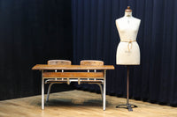 珍品!! 白パイプが可愛らしい子供用の一体型テーブル椅子 DC4837