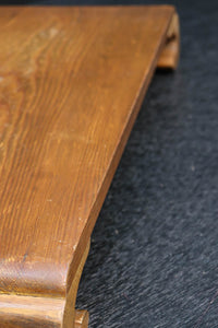 巻き脚デザインの置台 DC4844