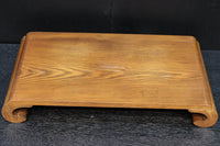 巻き脚デザインの置台 DC4844