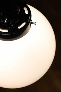 丸いシルエットがレトロ感を高める電笠 DC4880