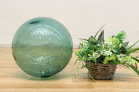 大サイズ!! 細かな気泡を含む淡いグリーンの浮き玉 DC5044