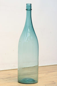 ガラスの風合いが柔らかな2升5合瓶 DC5045