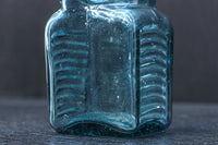 色ガラスがレトロ感のあるガラス瓶 DC5068