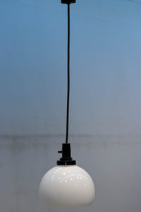 柔らかな明りが漏れるシンプルな電笠 DC5209