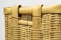 カラフルな背負い紐が可愛らしい大きな竹カゴ DC5565