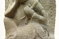 苔むした優しい風合いに包まれた美しい佇まいの如意輪観音 DC5656