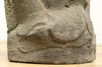 苔むした優しい風合いに包まれた美しい佇まいの如意輪観音 DC5656