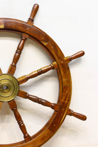 上品な雰囲気ある操舵輪 DC5672