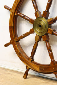 上品な雰囲気ある操舵輪 DC5672