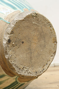 緑色の柔らかな縦縞柄が趣きある信楽焼の大きなカメ DC5784