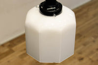 乳白色の色彩が柔らかな六角形の電笠 DC5869