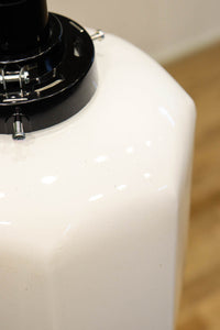 乳白色の色彩が柔らかな六角形の電笠 DC5869