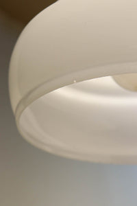 和の趣きを感じられる電笠 DC5871