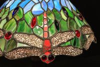 涼し気なステンドグラスにトンボ柄が馴染むスタンドライト DC5924