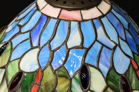 涼し気なステンドグラスにトンボ柄が馴染むスタンドライト DC5924