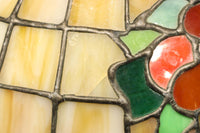 オレンジのステンドグラスが温かみある明りを灯すスタンドライト DC6013