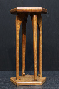 上質感に包まれた六角形の小さな花台 DC6064