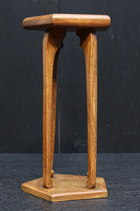 上質感に包まれた六角形の小さな花台 DC6064