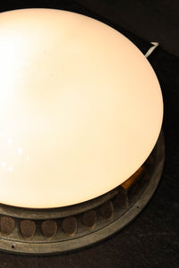 フレーム金具がレトロ感を高める天井灯 DC6241a