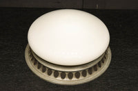 フレーム金具がレトロ感を高める天井灯 DC6241a