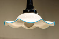 フリル縁が淡いブルーで可愛らしい電笠 DC6430