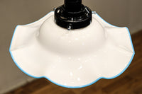 フリル縁が淡いブルーで可愛らしい電笠 DC6430