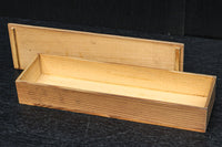 美しい風合いをした蓋付きの木箱 DC6534