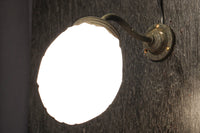 亀甲プレス模様が映えるブラケット DC6546