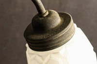 亀甲プレス模様が映えるブラケット DC6546