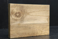 優しい木地色をした蓋付きの木箱 DC6559