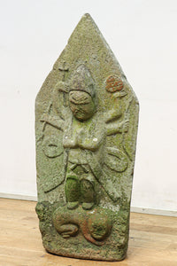 険しく睨む表情をみせる馬頭観音像 DC6570